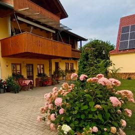 Apartement Nähe München, hotel in Lengdorf