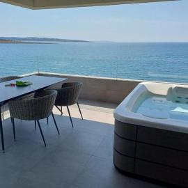 NEW Sunset Suite, hotel in Povljana