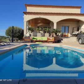 Villa les trois oliviers, hôtel à Loupian