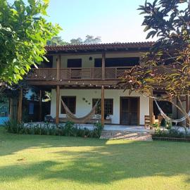 Casa e Chalé da Fatinha Praia do Sono Paraty RJ, hotel in Paraty