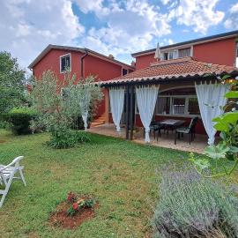Apartments with parking space Fiorini, Novigrad - 6926, hotel a Brtonigla