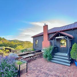Limantour Lodge โรงแรมในพอยท์ เรเยส สเตชั่น