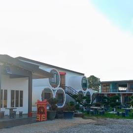 Olly de Home Ent, hotel in Batu Gajah