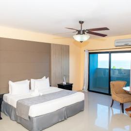 Pickwick Park View Hotel, hótel í Belize City