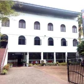 Old Fashion Hotel, hotel a Minuwangoda