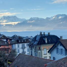 Inspiration room, lake, mountains, balcony in Montreux city center, hotel v destinaci Montreux