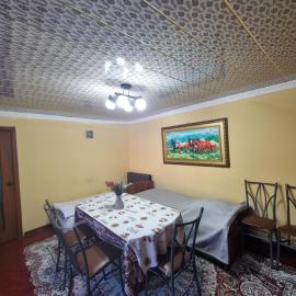 Ziyarat Guest House, hotel in Türkistan