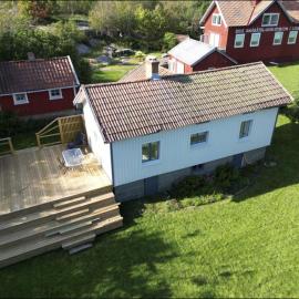 Charming Bohuslän Cottage with Nature Views