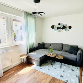 3Rooms Central Modern near MTU- Lakescape FeWos, hotel in Friedrichshafen