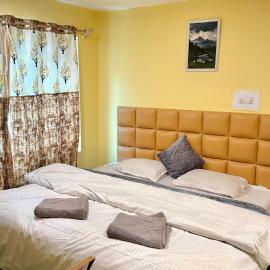 Al Hayat Guest House, hotel i Pahalgam