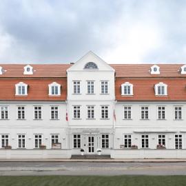 Kurhaus Bad Doberan, hotell i Bad Doberan
