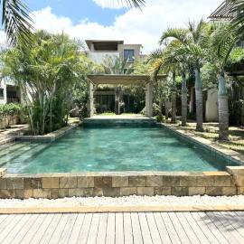 Ocean Mist - Stunning 3-Bedroom Apartment with Private Rooftop Terrace & Gorgeous Pool