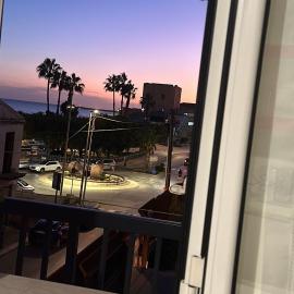 Gianleo Suite vista mare، فندق في بوزالو