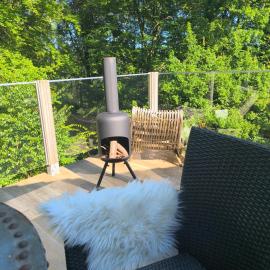 Studio autonome Magnifique1 gde Chambre ET 1 pte avec JARDIN d hiver TB situé Chaumont-Gistoux, hotel di Chaumont-Gistoux