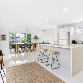OCEAN55- Mooloolaba Family Holiday Home: Mooloolaba şehrinde bir otel
