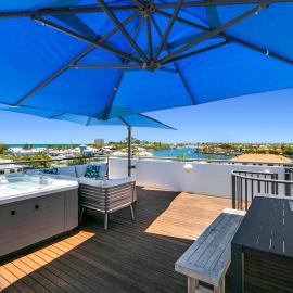 Incredible Beachside Penthouse-RIVA11