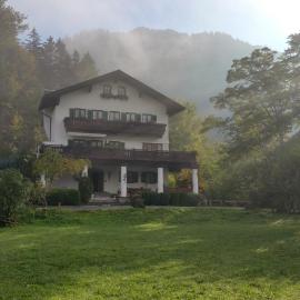 Pension Villa Bergkristall、エッシェンローエのホテル