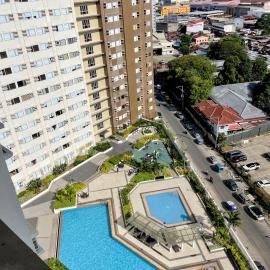 Peaceful and Convenient Condo - Avida Tower, hotel u gradu Kagajan de Oro