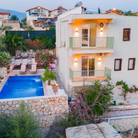 Villa CANAN