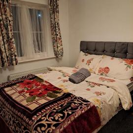 Mekees Luxury Apartment Toronto Wing, hotel in Tipton