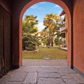 Casa Andrea e Linda, hotelli kohteessa Germignaga