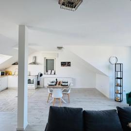 23-schöner Wohnen, großes Apartment für 5-6 Personen in super Lage
