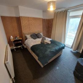 Wyken에 위치한 호텔 Lindi Property Double Room with Garden View