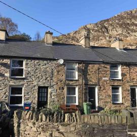 Holiday Cottage Barlwyd TANYGRISIAU SNOWDONIA WALES, hotel in Blaenau-Ffestiniog