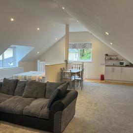 Open plan Studio Apartment, hotel in Royal Wootton Bassett