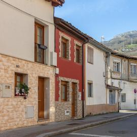 AH El Escondite de Campomanes by Asturias Holidays VV3485AS, Hotel in Campomanes
