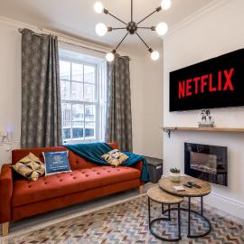 Super Central Victorian Townhouse, walk everywhere by StayByNumbers