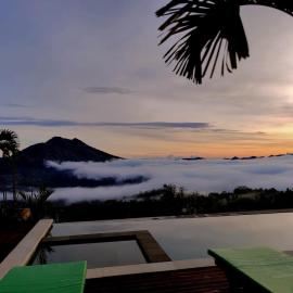Batur view Homestay - Loft, hotel di Kintamani