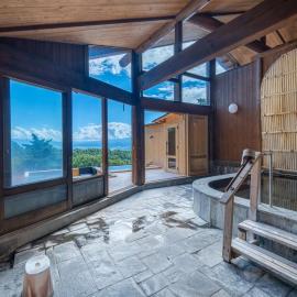 Hishino Onsen Tokiwakan โรงแรมในKomoro