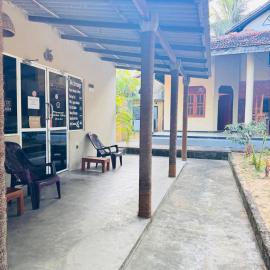 Arugam Bay में, होटल Uluwatu Surf Hostel - Arugambay