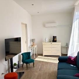Ideal pour decouvrir nimes et le gard – hotel w mieście Caveirac