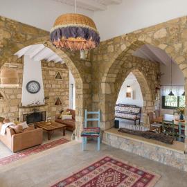 Villa Nomi, hotel a Peyia