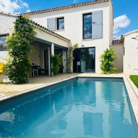 La Maison d AME - for the perfect stay at the Mont Ventoux, hotel em Malaucène