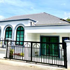Le Trang Boutique Airport, hotel v destinaci Trang