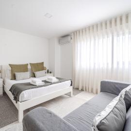 Central Lodge Flat by House and People, ξενοδοχείο στη Μπράγκα