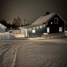 Comfortable House in Lyngen, hotell sihtkohas Oksevik