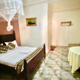 Gorilla African Guest House, hotell sihtkohas Entebbe
