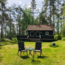 Fredelig og landlig hytte, хотел в Iveland