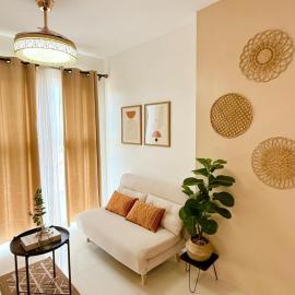 One-Bedroom and Studio Apartment near SM City , IT Park and Ayala Mall - NO PARKING at Bamboo Bay Community, hotelli kohteessa Mandaue City