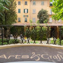 Arts & Crafts Luxury Suites