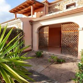 Casa Antonella, hotel i San Teodoro