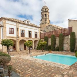 Hotel Puerta de la Luna, hotel in Baeza