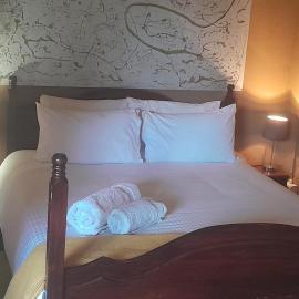 African Bushveld 129A 1 x Bachelor Unit: Buffelspoort şehrinde bir otel