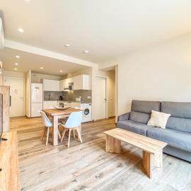 Can Cintet 1- Apartamento en la plaza de Besalú โรงแรมในเบซาลู