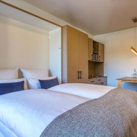 NiceToStay by Fairway Hotels, hotel v Bremnu