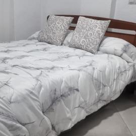 Habitacion Matrimonio a 100 m de la Playa de Poniente